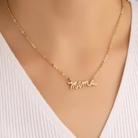 Mama pendant Necklace