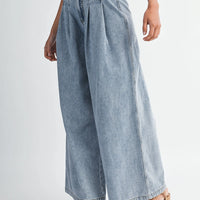 High-Waisted Pleated Wide-Leg Jeans
