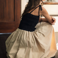 Elegant Two-Tone Balloon Maxi Dress