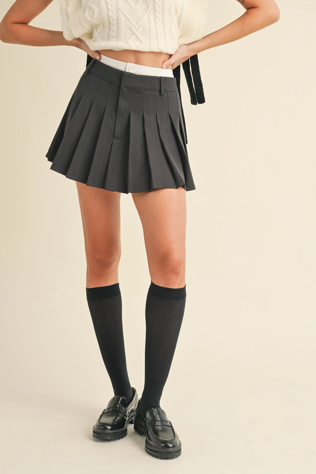 Contrast Waist band Pleated Mini Skirt