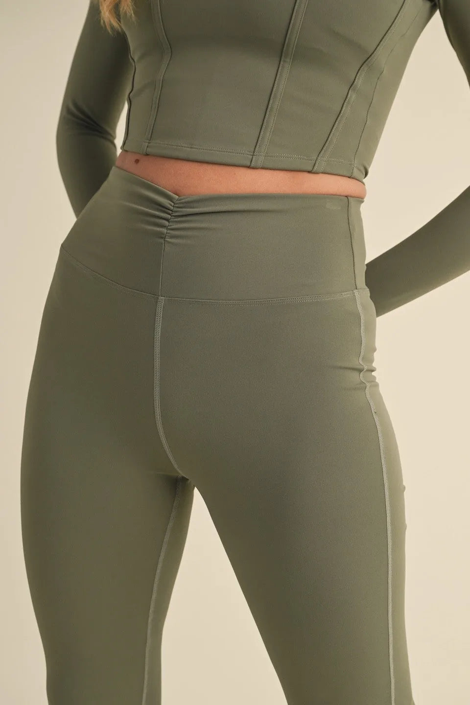 Ruched Waist Flare Leggings