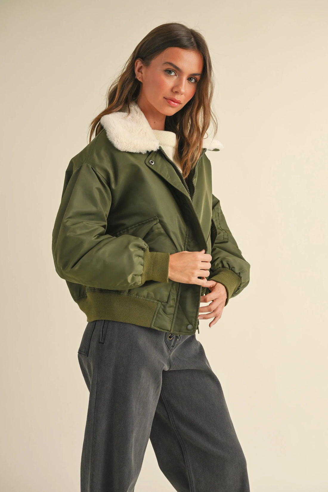 Fur Collared Bomber Jacket – Stylish and Comfortable Outerwear