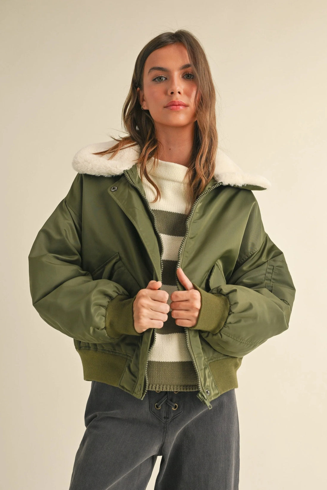 Fur Collared Bomber Jacket – Stylish and Comfortable Outerwear