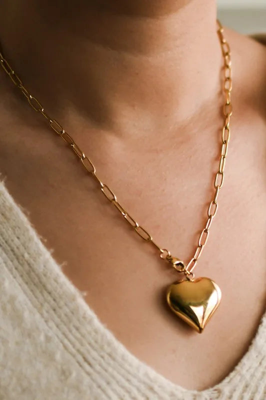 Big Heart Gold Necklace – 18K Gold-Plated Stainless Steel