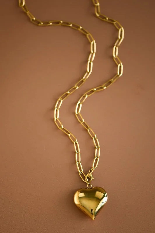 Big Heart Gold Necklace – 18K Gold-Plated Stainless Steel