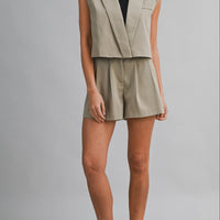 Chic Sleeveless Blazer Vest with Pleated Shorts Set