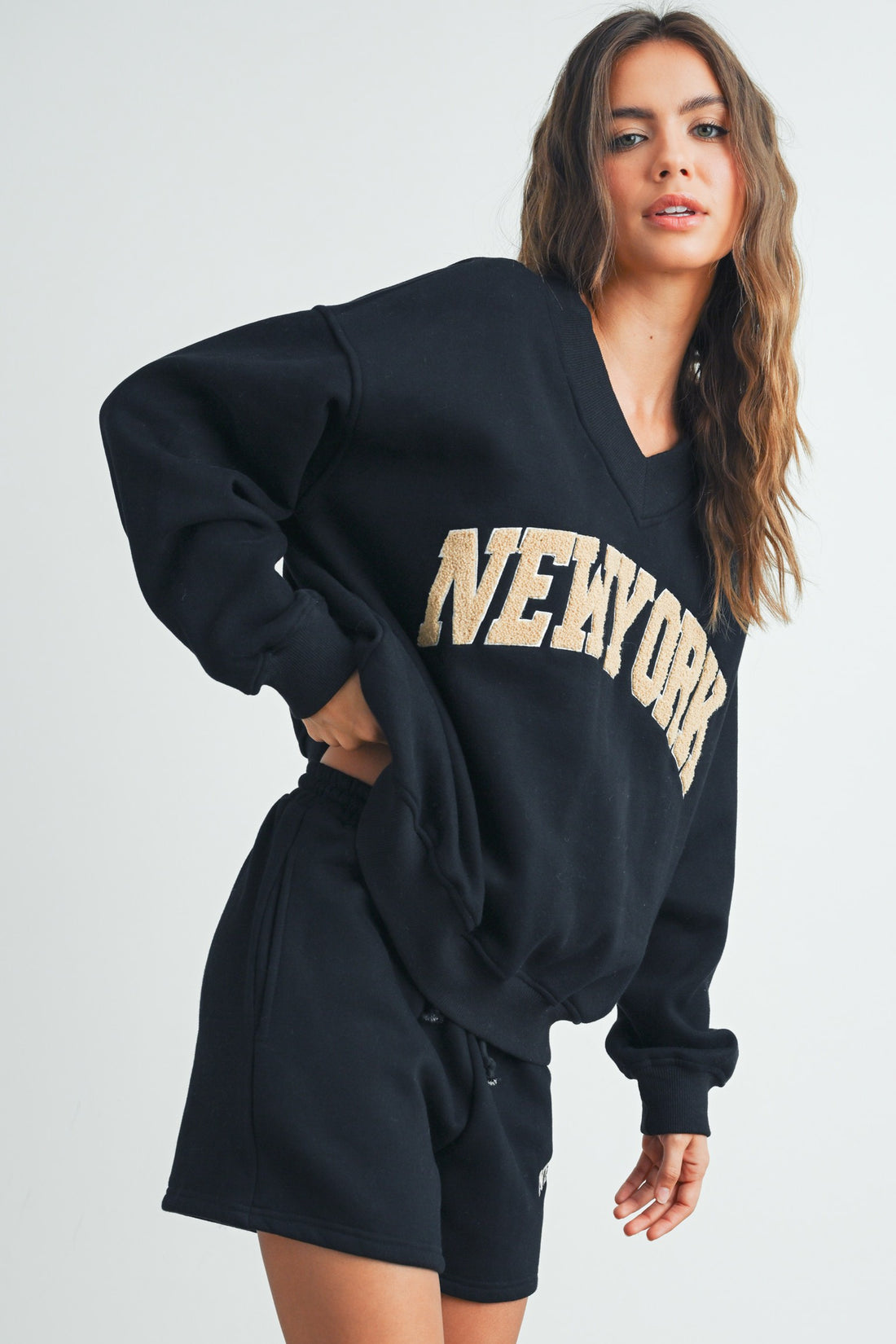 New York V Neck Sweatshirt