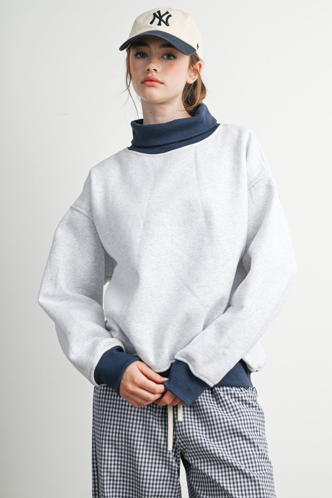 Contrast Turtleneck Oversized Sweatshirt