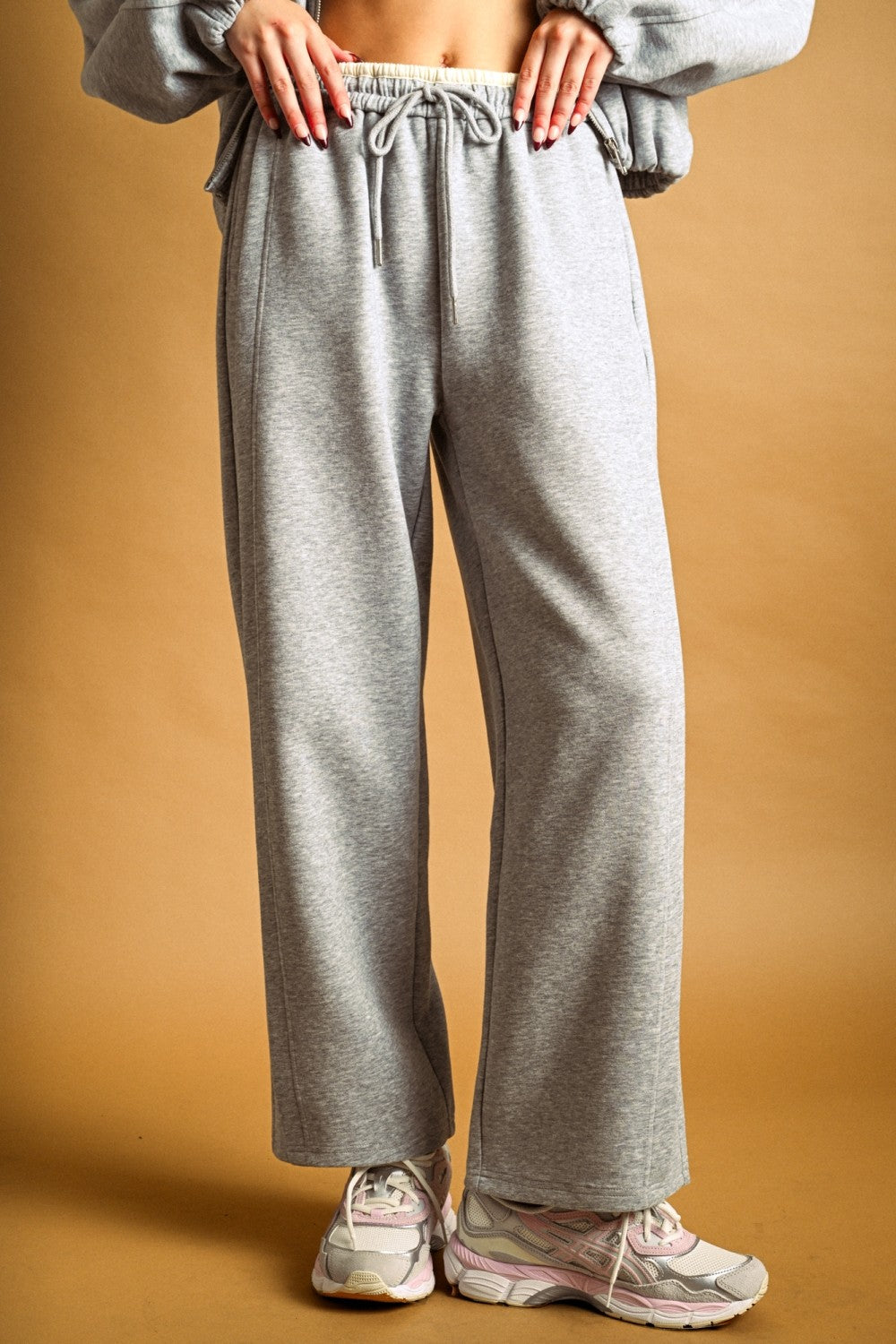 Women’s Wide Leg Fleece Sweatpants