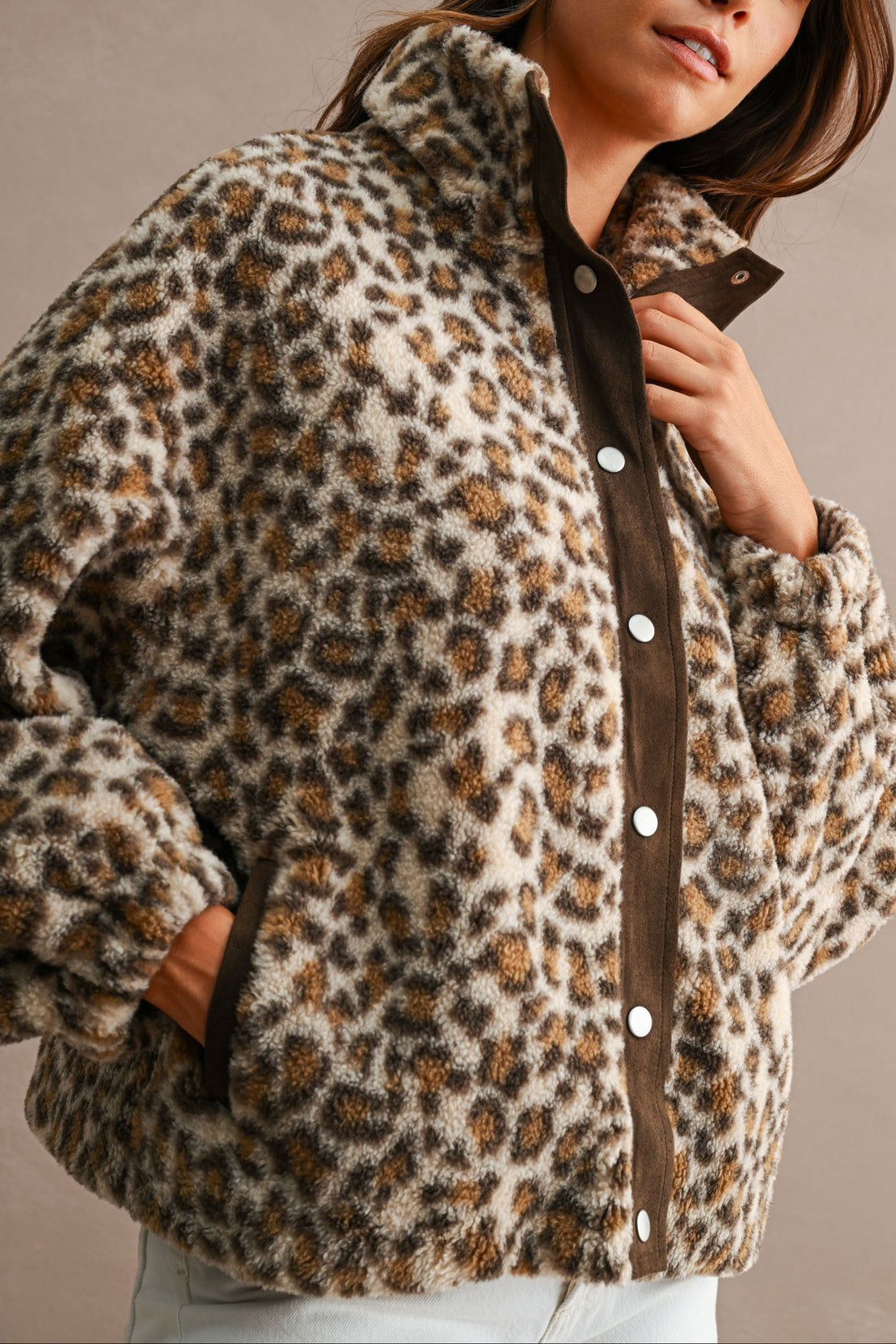 Leopard print sherpa jacket, texture and placket close view