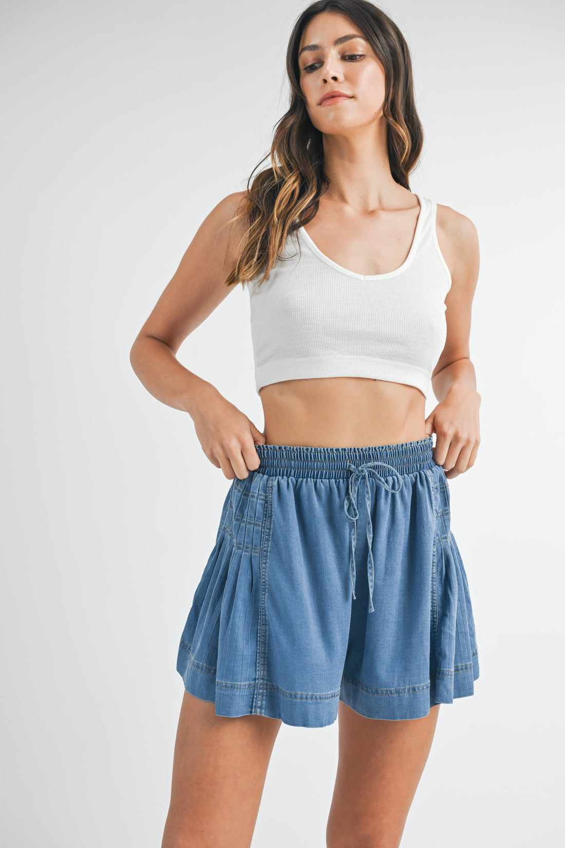 Side Pleated Flare Denim Shorts