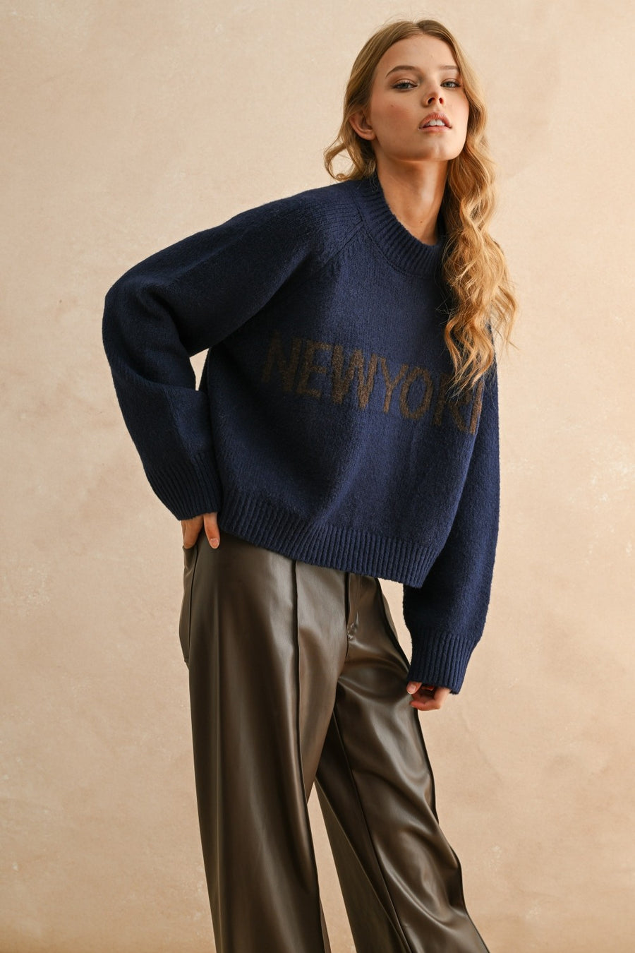 City Script Knit Sweater – London / Paris