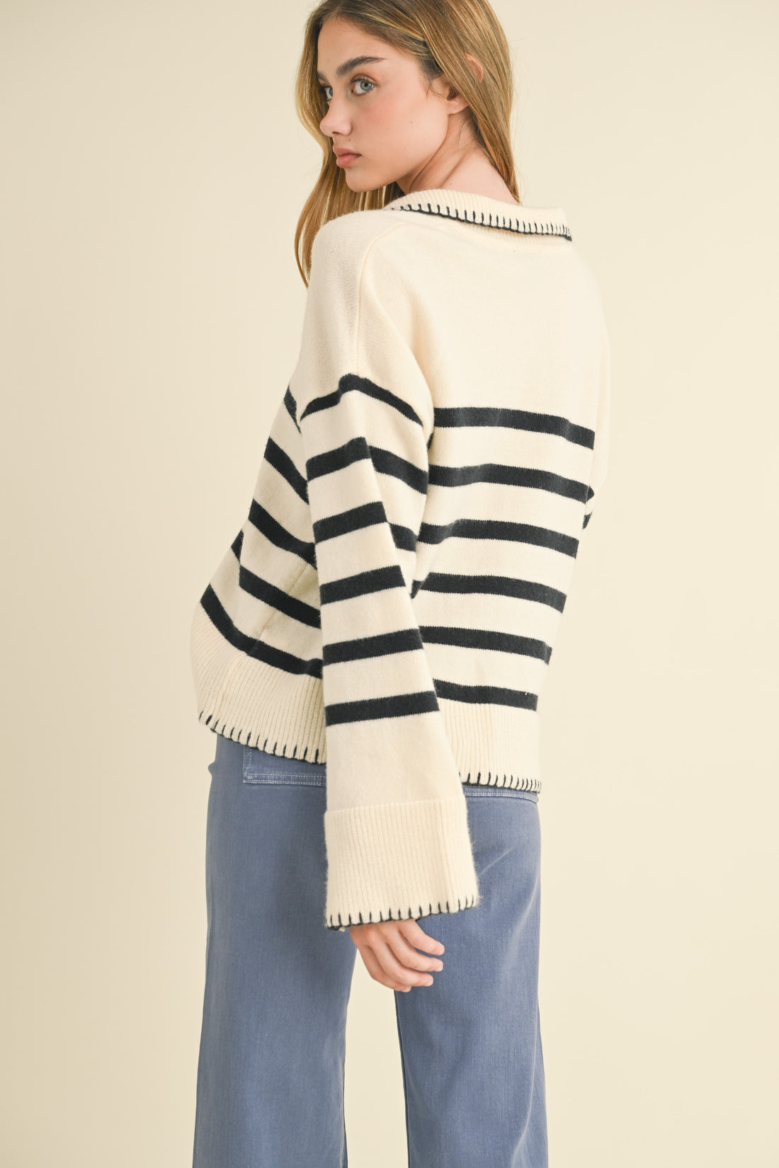 Detailed Collar Stripe Comfy Sweater