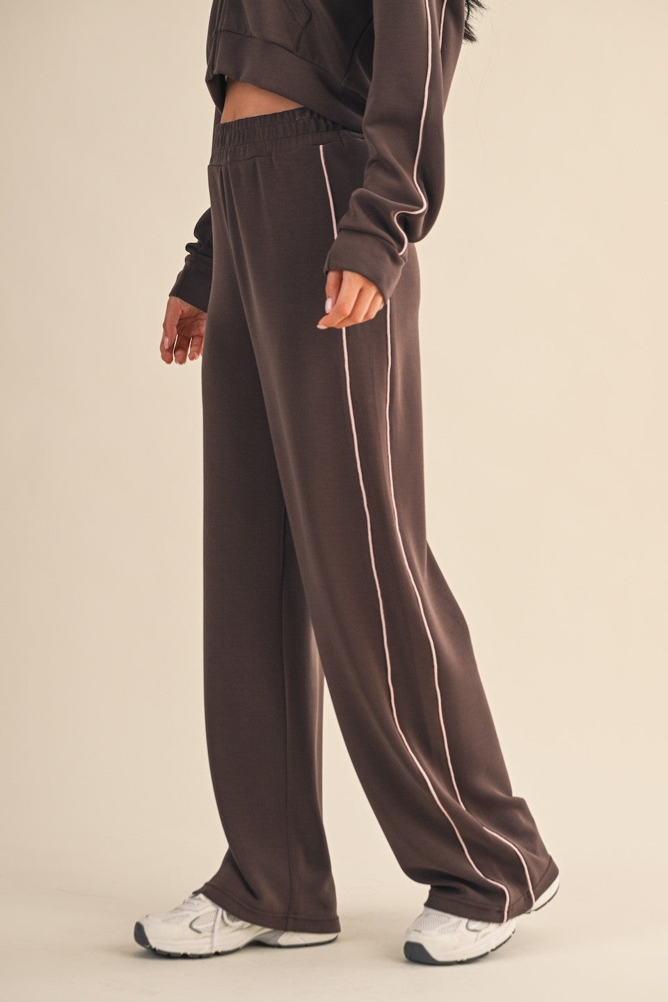 Super Soft Contrast Piping Wide-Leg Lounge Pants