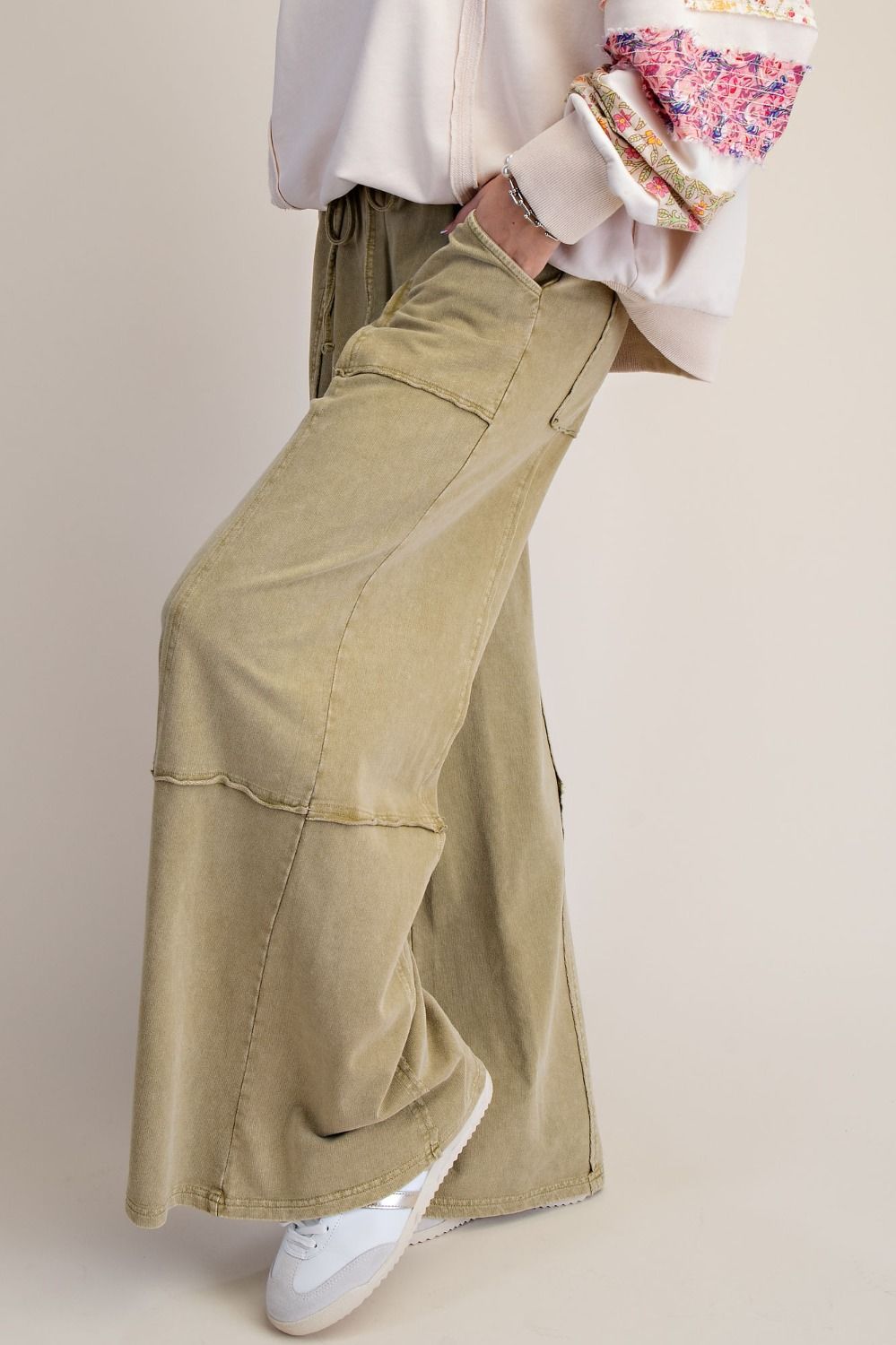 Mineral Washed Wide Leg Pants with Side Pocket